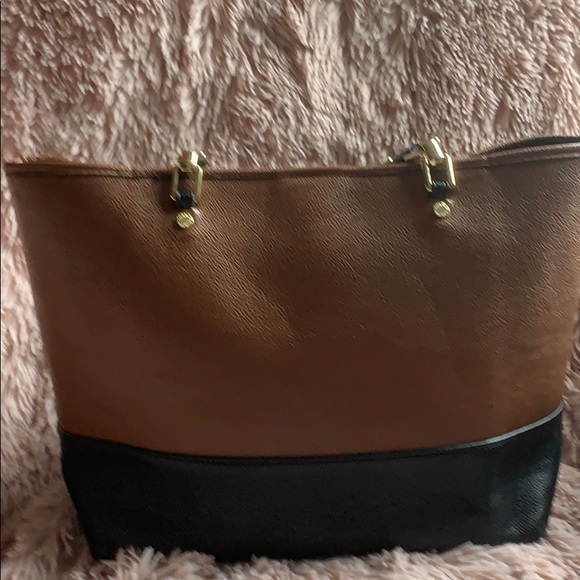 Calvin Klein Purse/Tote - Picture 2 of 6
